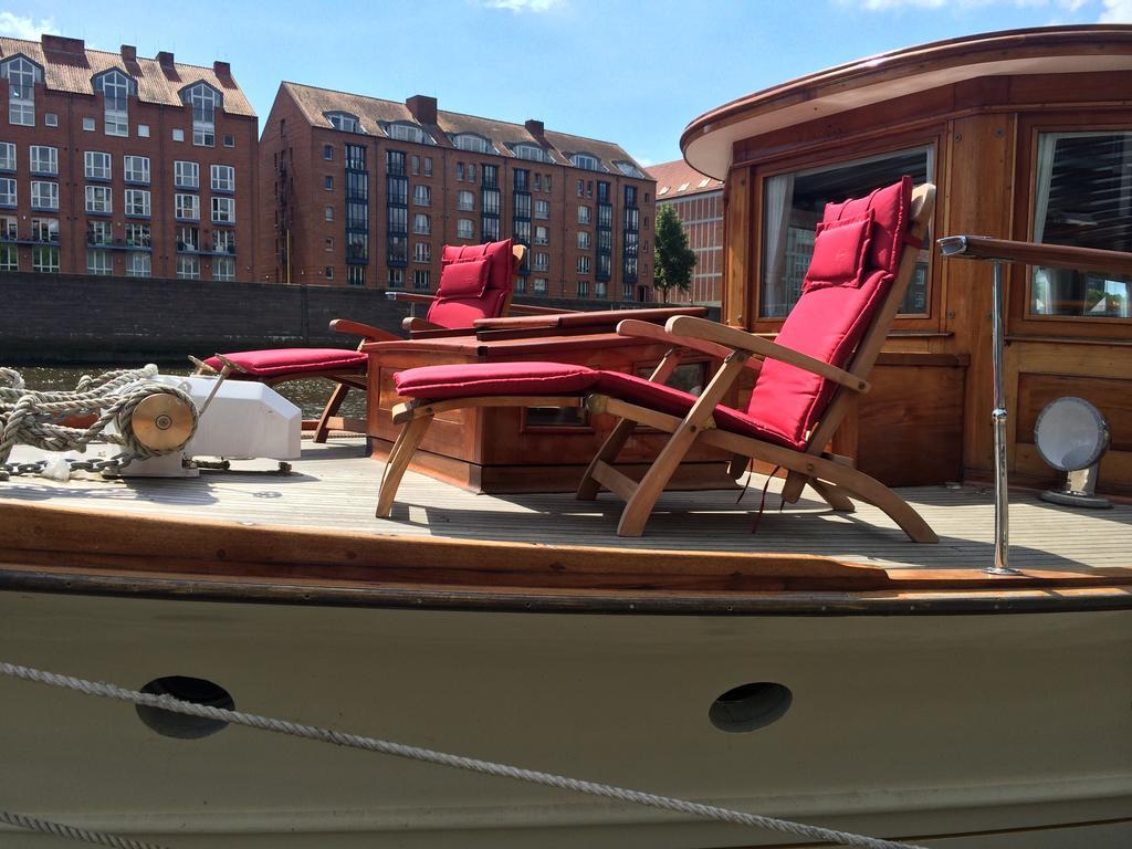 Botel Hotelschiff Nedeva BRE