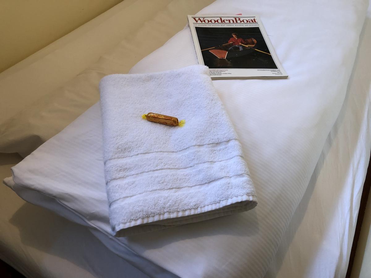 Hotelschiff Nedeva Botel BRE