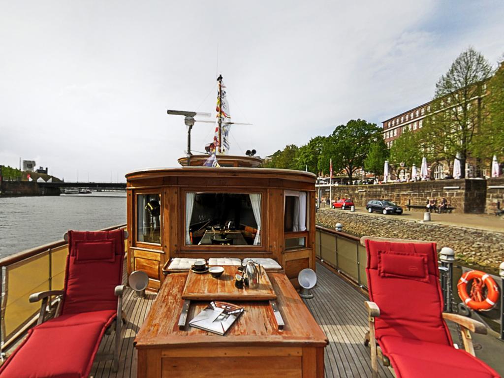 Hotelschiff Nedeva 3* BRE