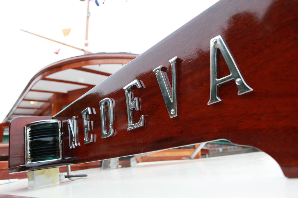 Hotelschiff Nedeva BRE