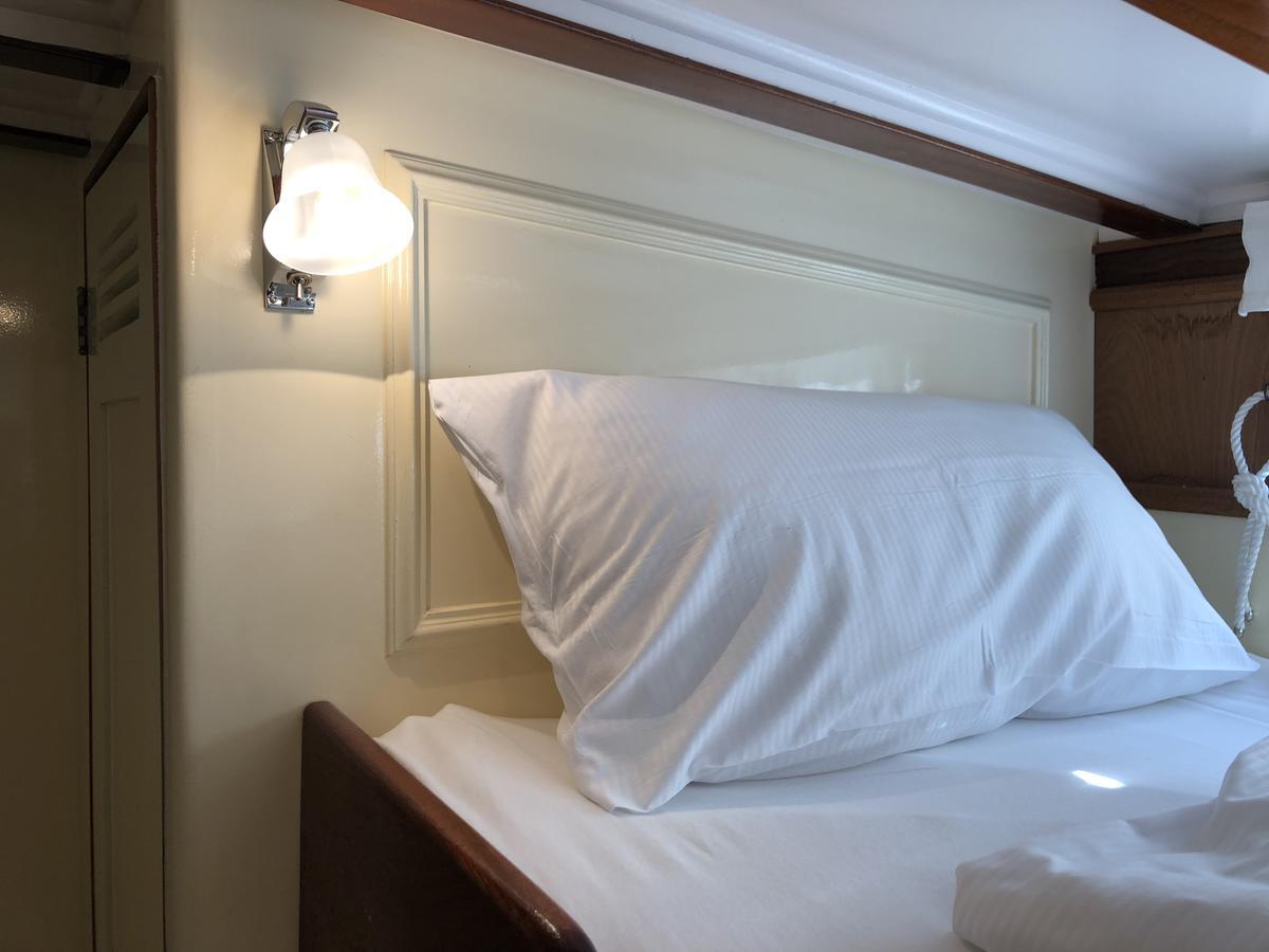Botel Hotelschiff Nedeva