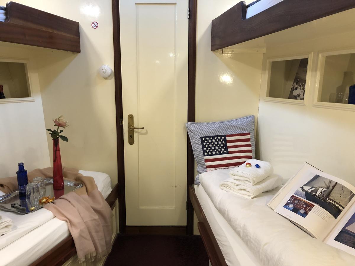 Hotelschiff Nedeva BRE