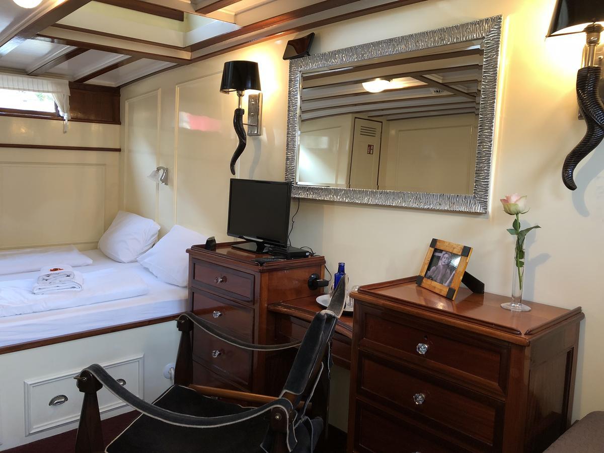 Hotelschiff Nedeva